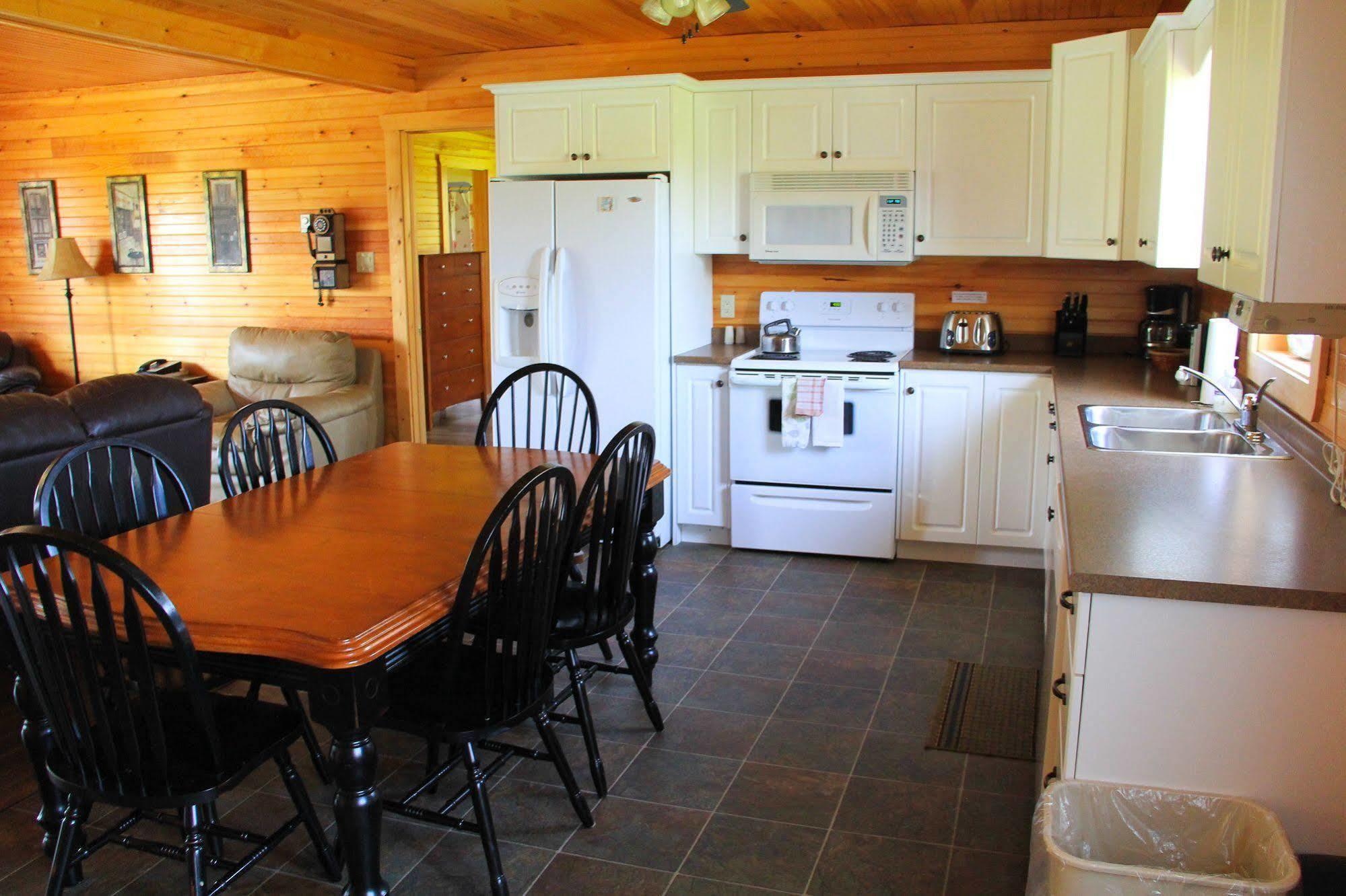 Swept Away Cottages كيفينديش المظهر الخارجي الصورة